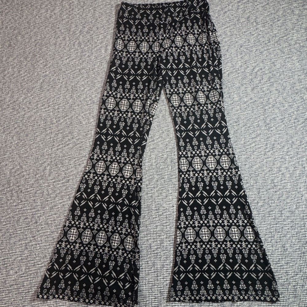 A Girl About Womens Black White Geometric Print Smocked Flare Bell Bottom Pant M